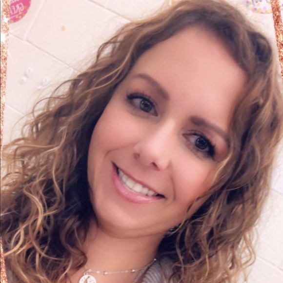 Meet your Posher, Katie - Picture 1 of 1